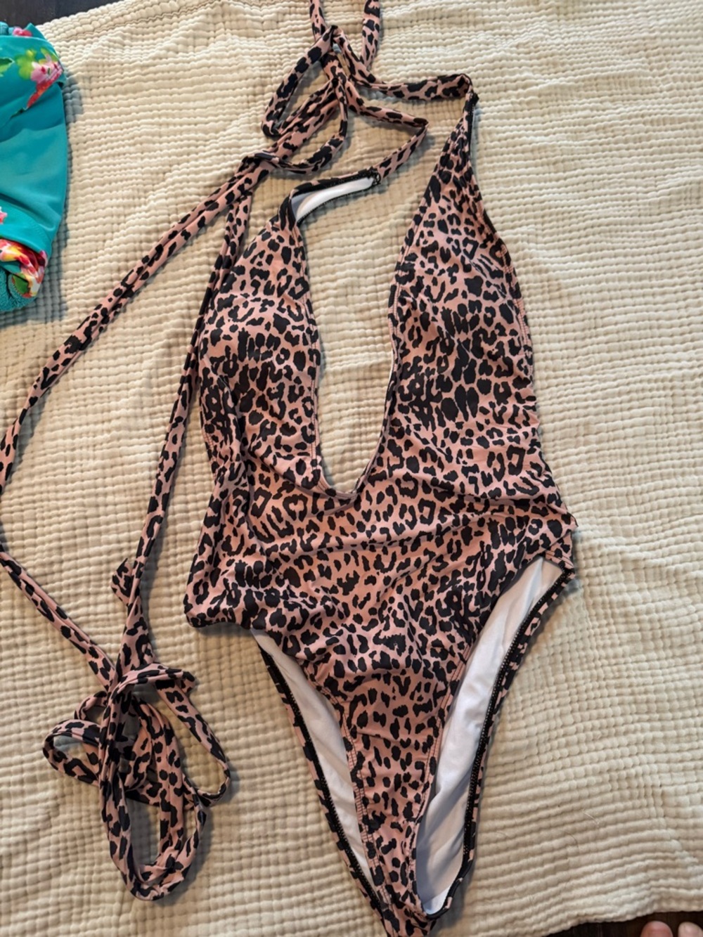 HAUL! 6 SHEIN and Time & Tru Mixed-Color Women's Swimwear - make an offer! - Picture 7 of 12